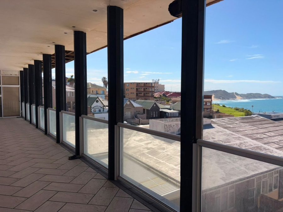7 Bedroom Property for Sale in Quigney Eastern Cape